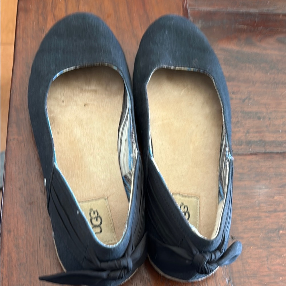 Ladies Uggs Flats